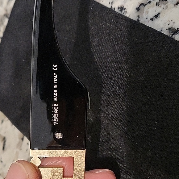 Versace Sunglasses - Picture 4 of 7